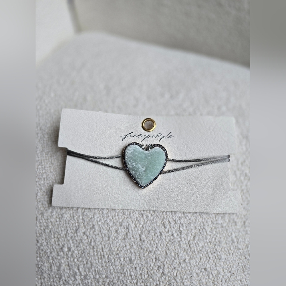NWT, Free People, Velvet Heart Choker, Aqua -NEW! - Picture 4 of 6